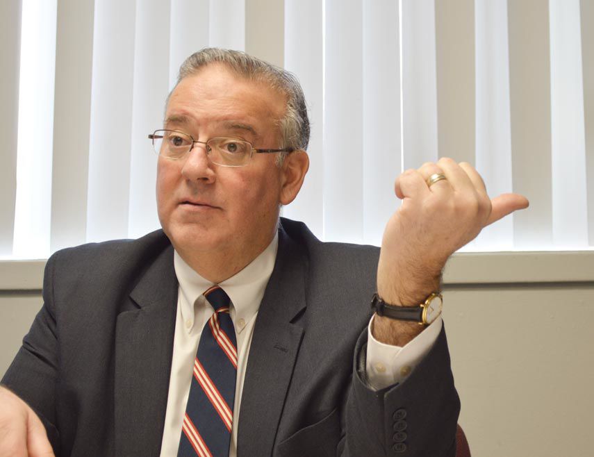 Queens biz booster to pols: no new laws in this economy, please! 1
